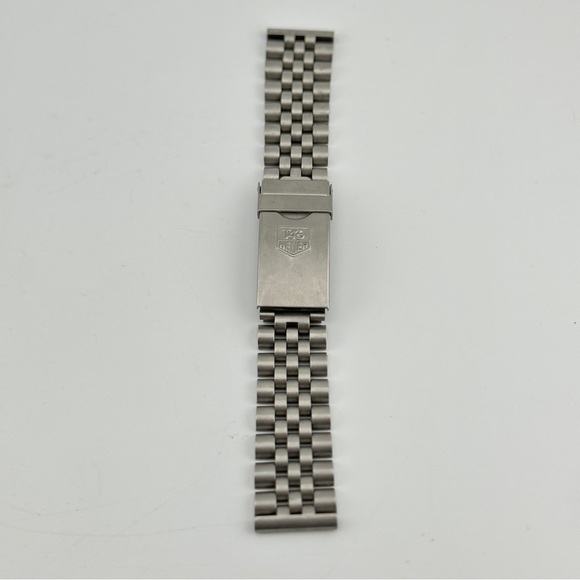 Tag Heuer Formula 1 Midsize 35mm Wrist Watch - Picture 10 of 11